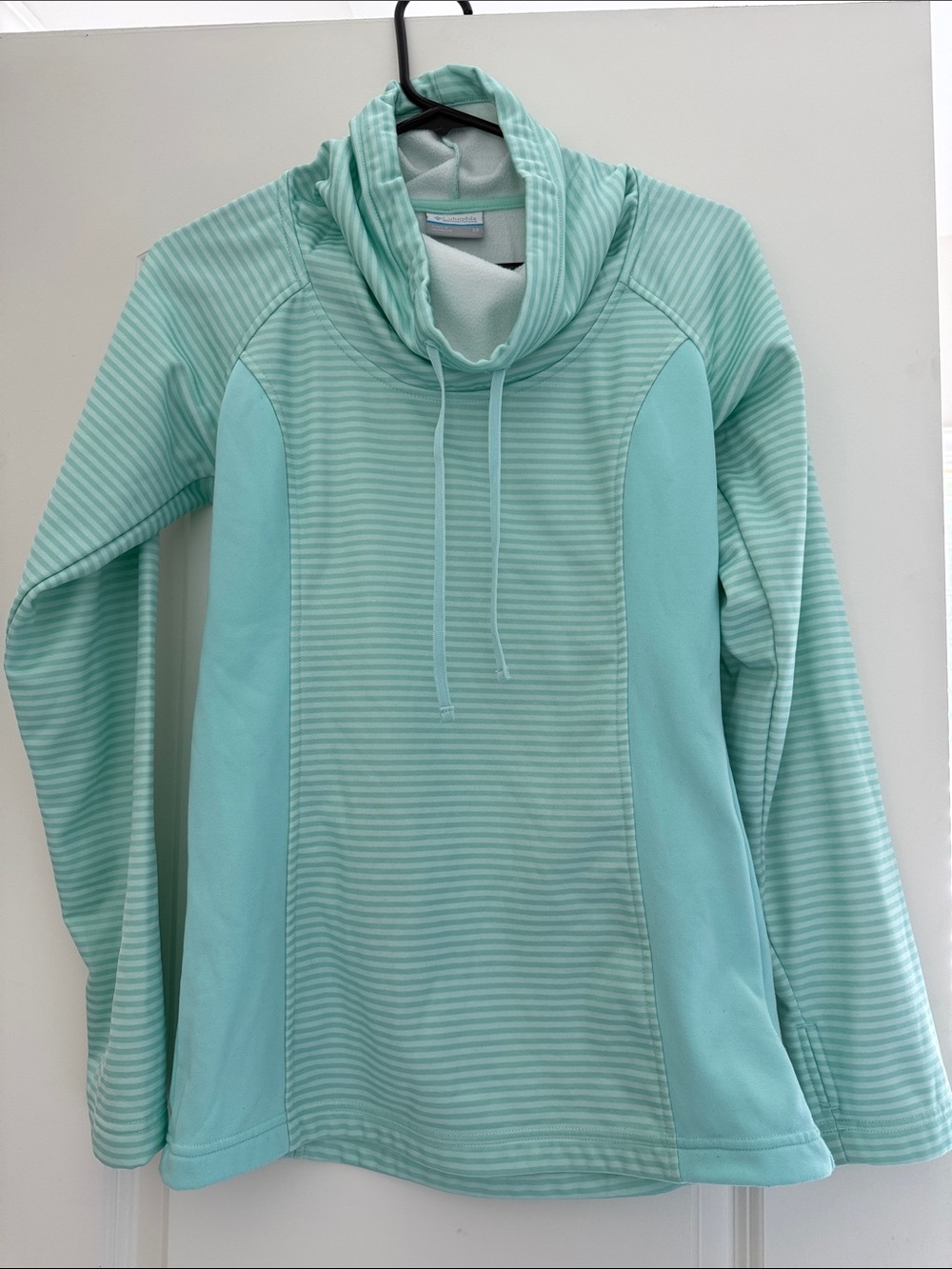 Columbia Light Aqua Fleece Pullover